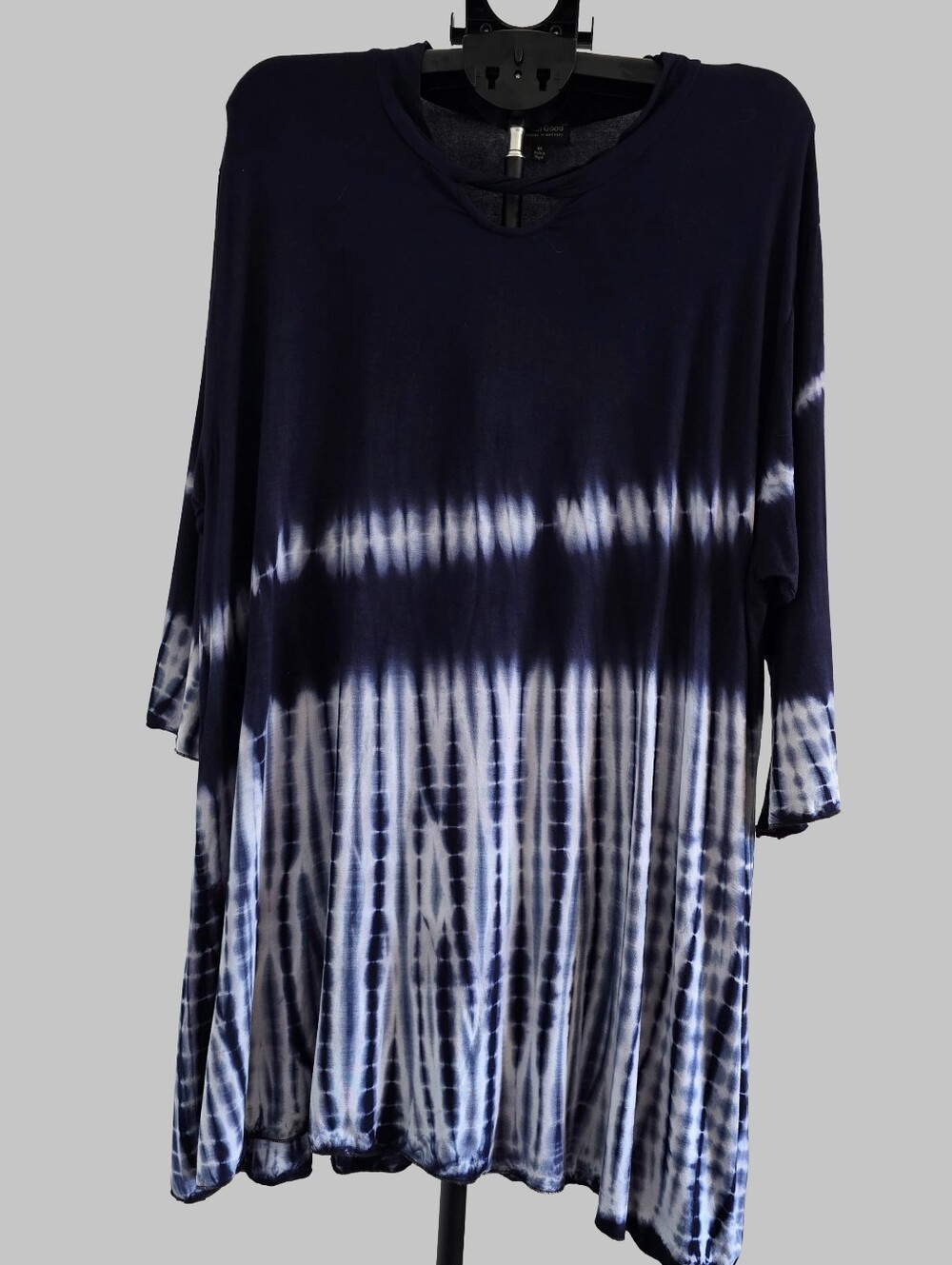 Greater Good Size 4X Navy Blue White Shibori Tie-Dye Crisscross V-Neck Tunic